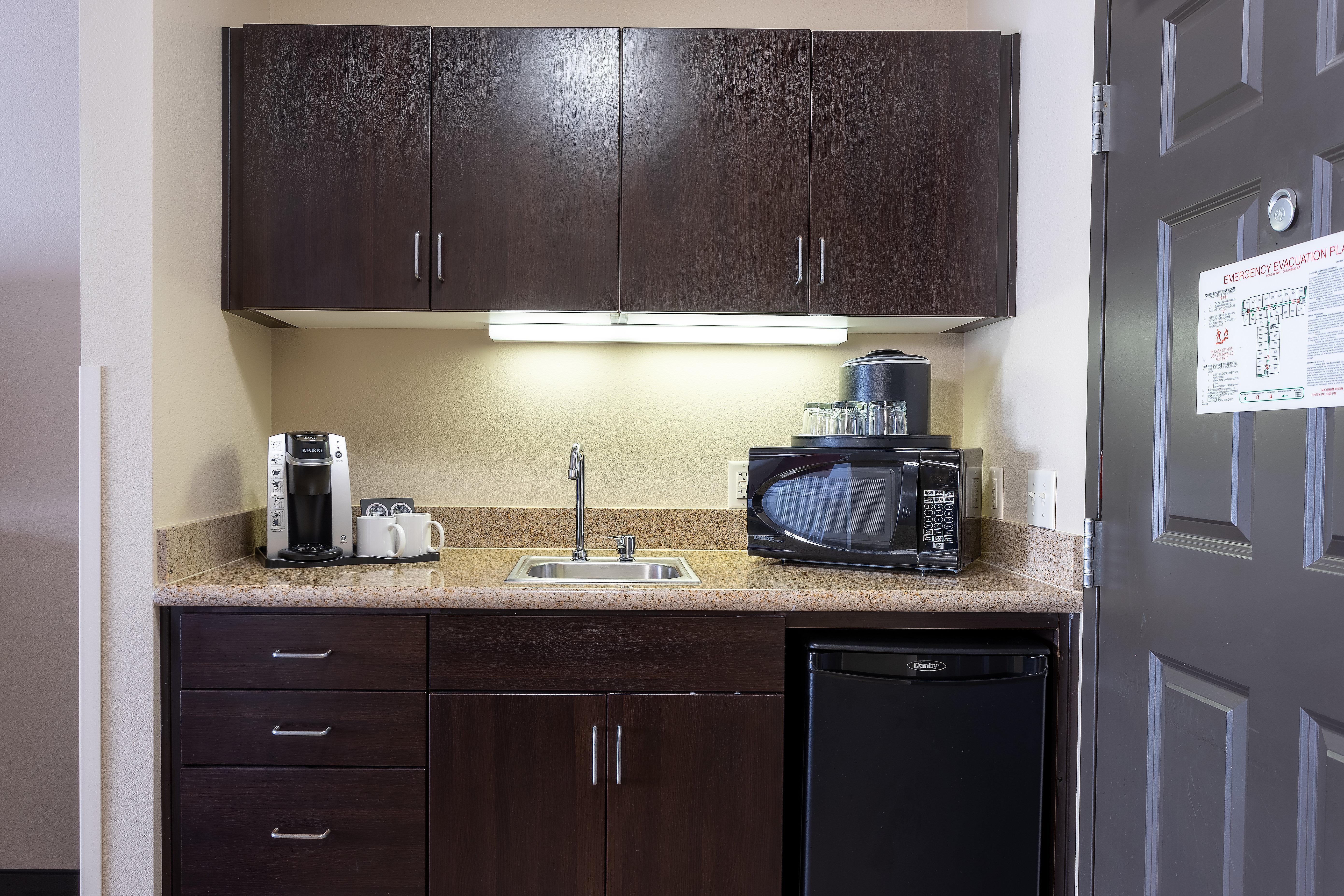 Holiday Inn Oceanside Marina Camp Pendleton By Ihg Экстерьер фото