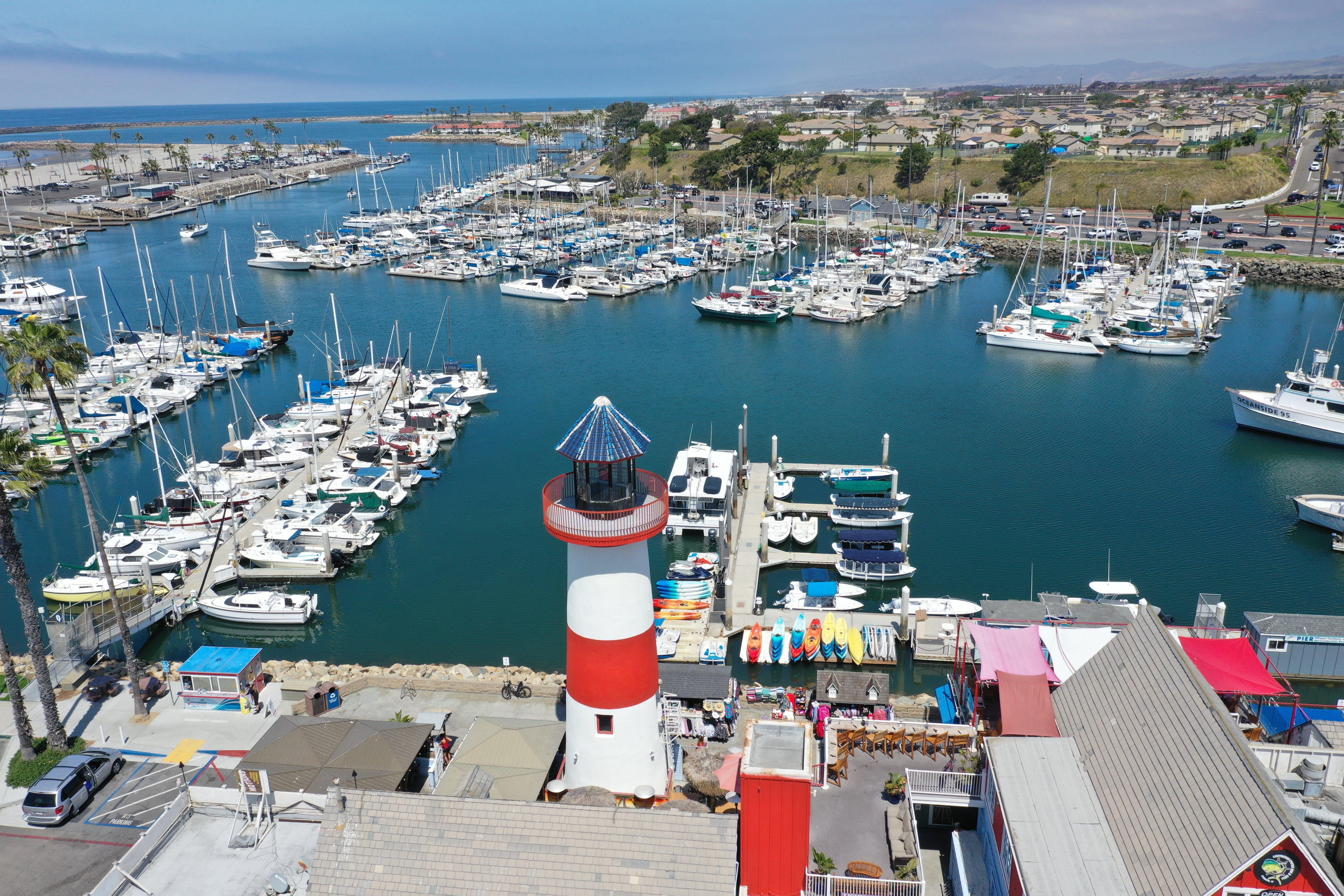 Holiday Inn Oceanside Marina Camp Pendleton By Ihg Экстерьер фото