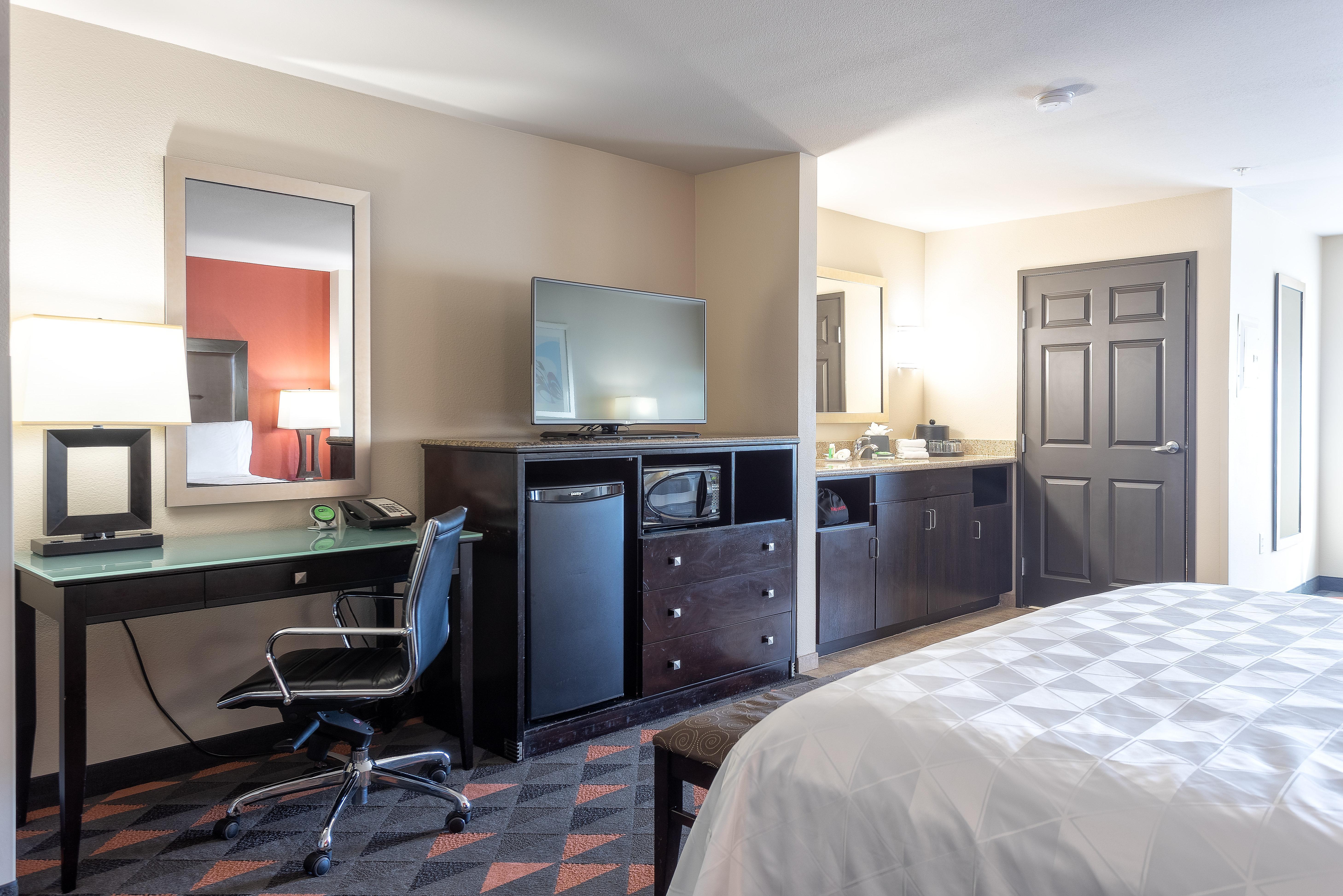 Holiday Inn Oceanside Marina Camp Pendleton By Ihg Экстерьер фото
