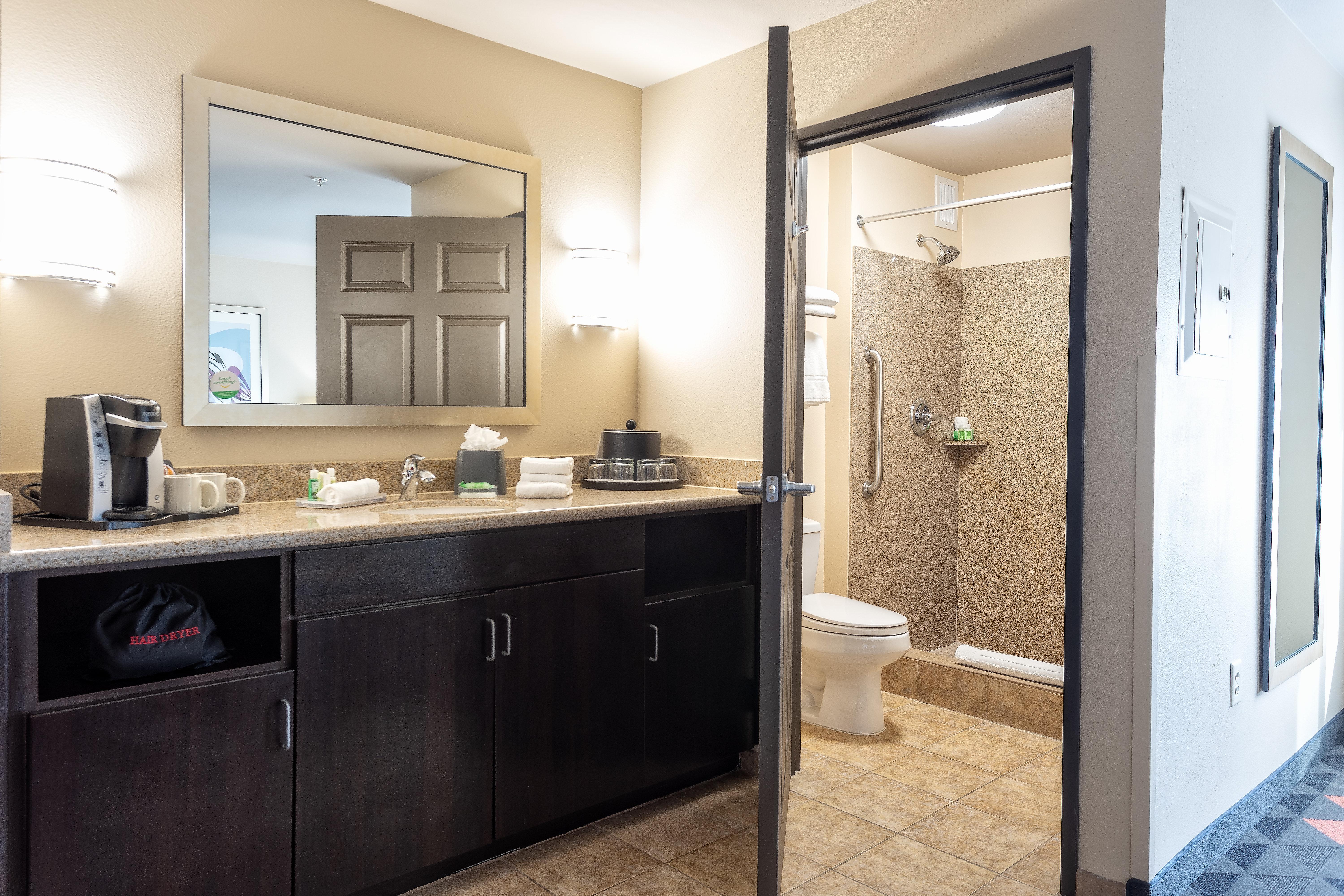 Holiday Inn Oceanside Marina Camp Pendleton By Ihg Экстерьер фото