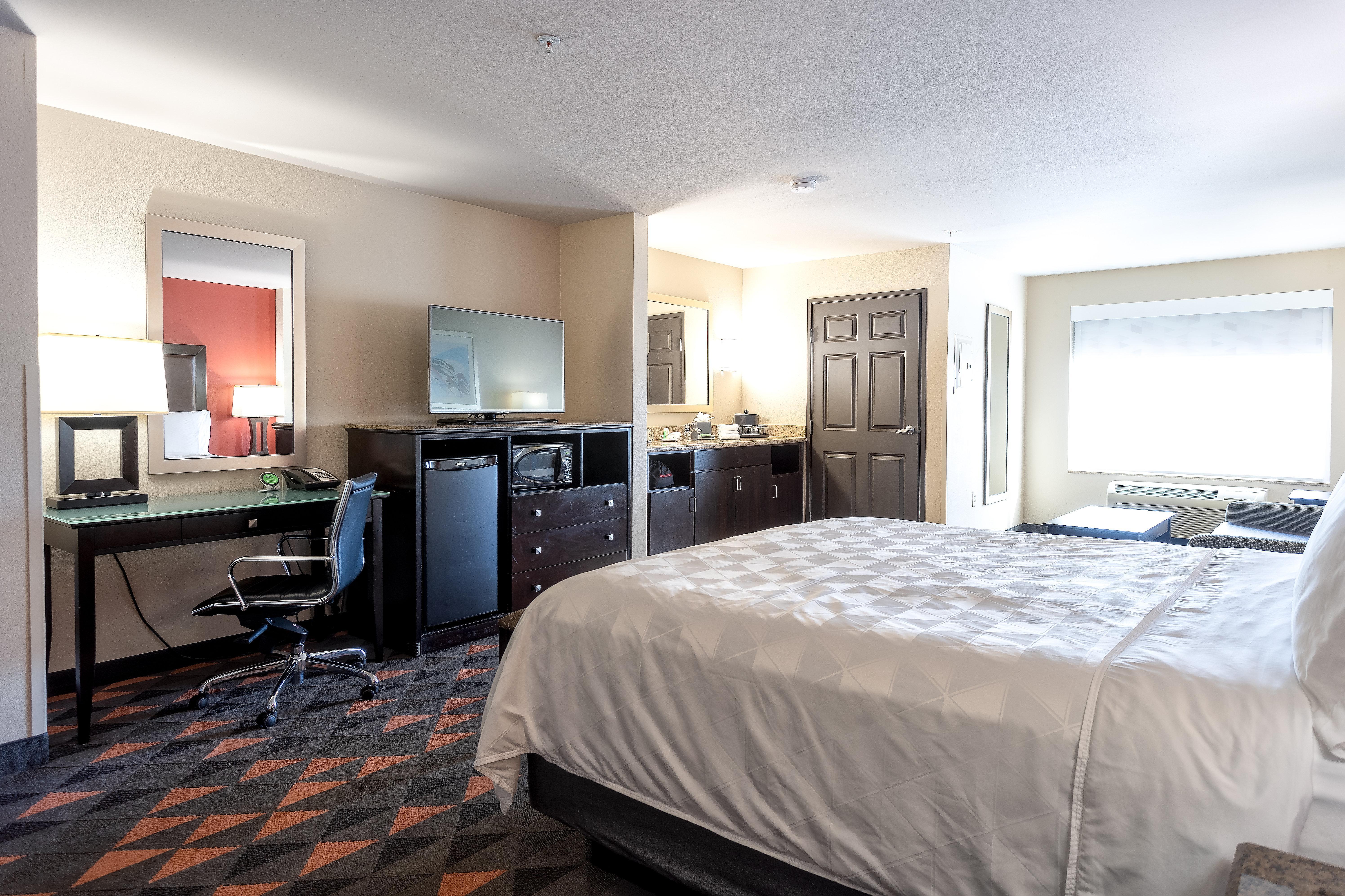 Holiday Inn Oceanside Marina Camp Pendleton By Ihg Экстерьер фото