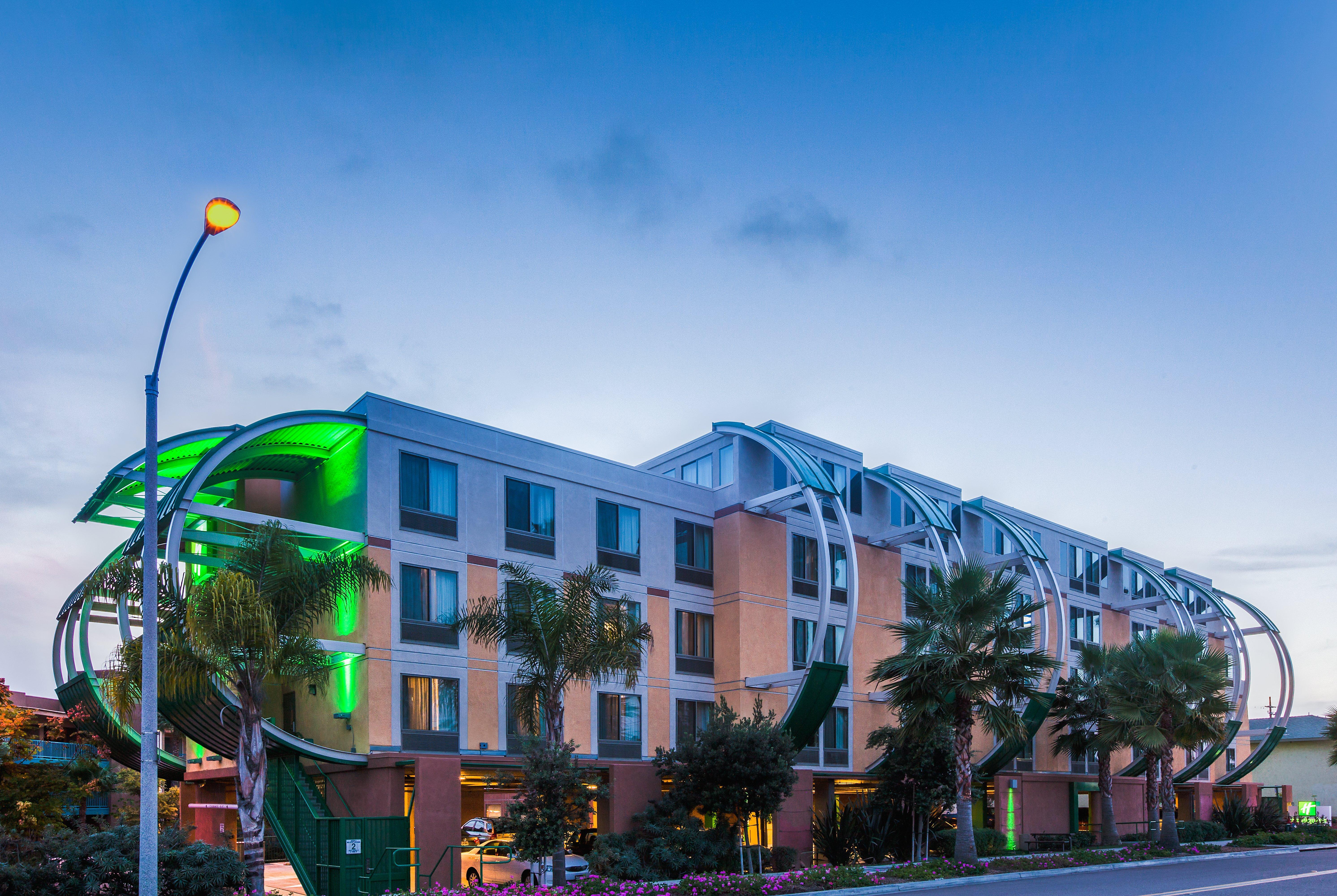 Holiday Inn Oceanside Marina Camp Pendleton By Ihg Экстерьер фото