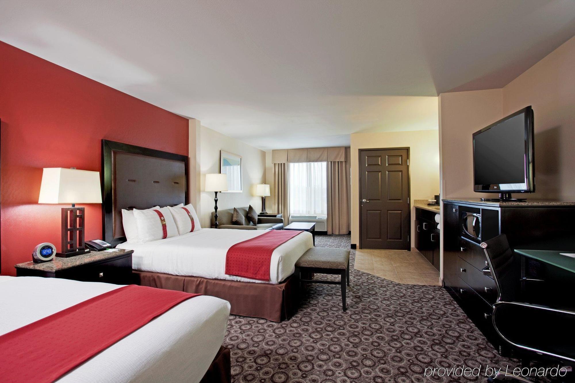 Holiday Inn Oceanside Marina Camp Pendleton By Ihg Номер фото